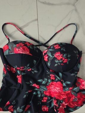 Floral Peplum Bikini Top - Pink/Red Rose Print